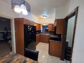 530 NE 132nd Ter, North Miami FL 33161