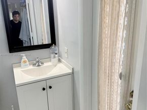 4450 NW 9th St, Coconut Creek FL 33066