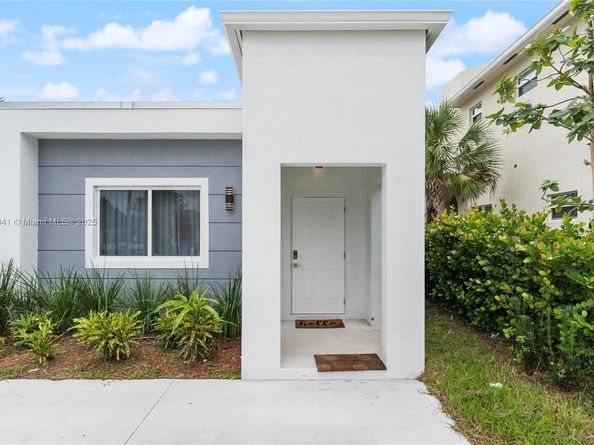 1212 NW 6th Ct, Fort Lauderdale FL 33311