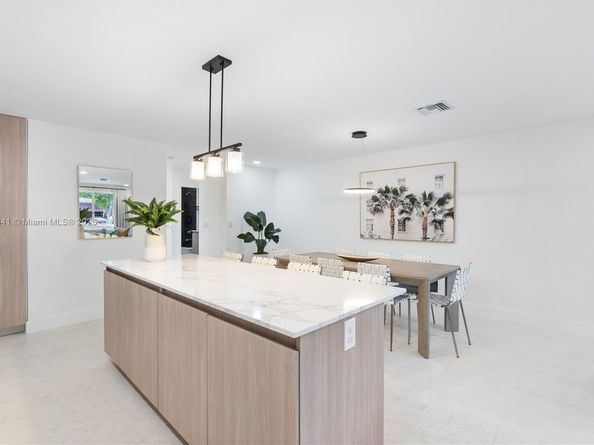 1212 NW 6th Ct, Fort Lauderdale FL 33311