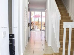 2928 SE 2nd St 8, Homestead FL 33033