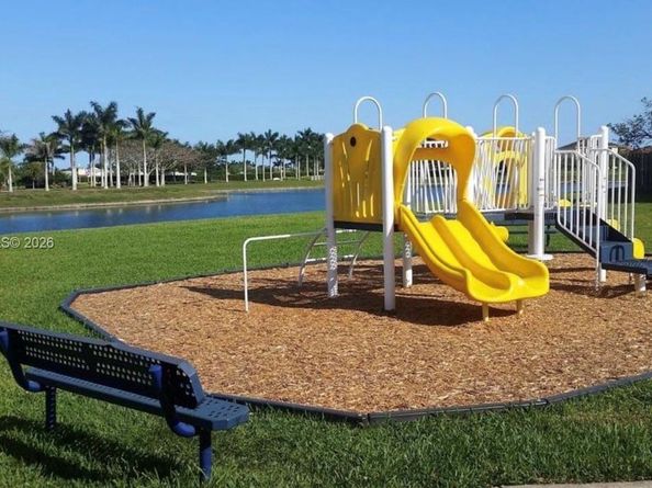 2928 SE 2nd St 8, Homestead FL 33033