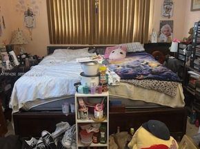 15 NE 130th St, North Miami FL 33161