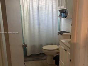 15 NE 130th St, North Miami FL 33161