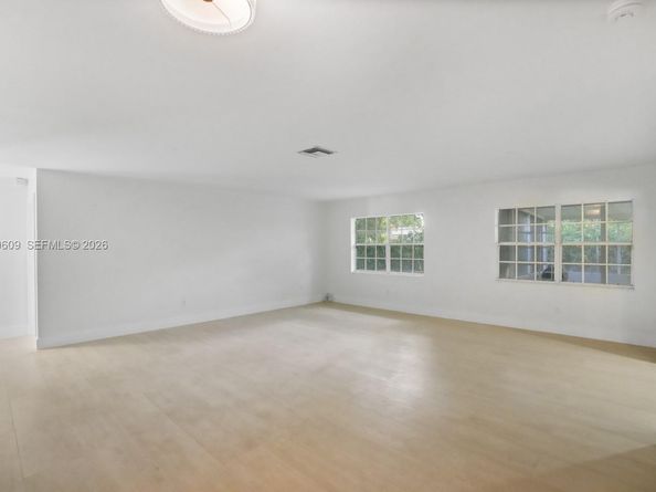 9912 SW 196th St, Cutler Bay FL 33157