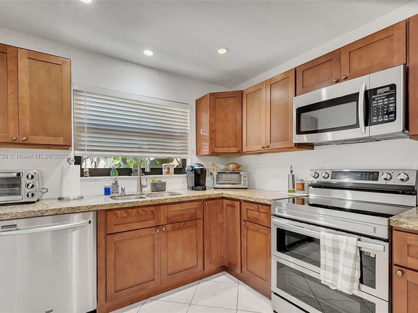 1541 NW 92nd Ave 186, Pembroke Pines FL 33024