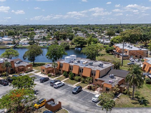 1541 NW 92nd Ave 186, Pembroke Pines FL 33024