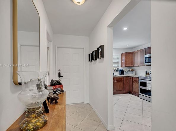 1541 NW 92nd Ave 186, Pembroke Pines FL 33024
