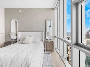 851 NE 1st Ave 5312, Miami FL 33132