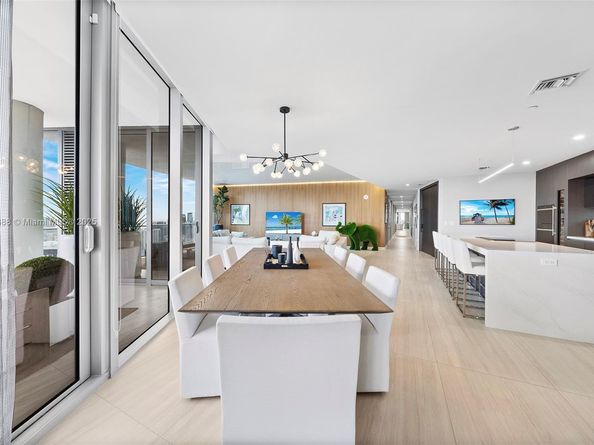 851 NE 1st Ave 5312, Miami FL 33132