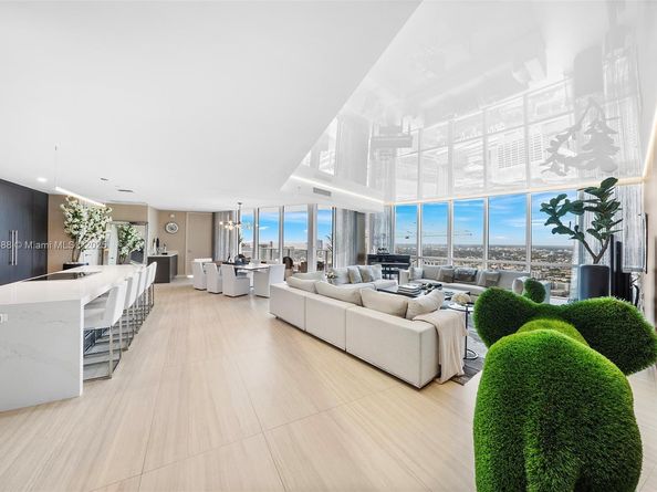 851 NE 1st Ave 5312, Miami FL 33132