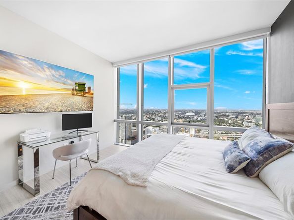 851 NE 1st Ave 5312, Miami FL 33132