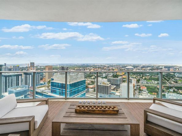 851 NE 1st Ave 5312, Miami FL 33132