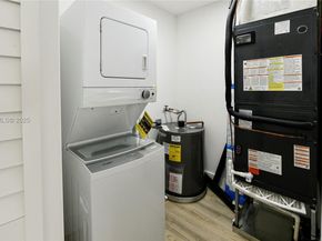 2572 NW 20th St, Fort Lauderdale FL 33311