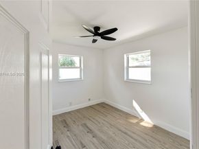 2572 NW 20th St, Fort Lauderdale FL 33311