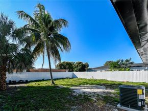 2572 NW 20th St, Fort Lauderdale FL 33311