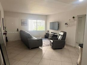 8650 SW 133rd Ave Rd 213, Miami FL 33183