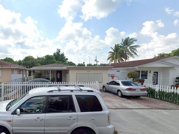 874 E 27th St, Hialeah FL 33013
