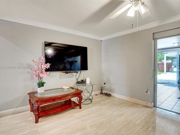 631 E 53rd St, Hialeah FL 33013