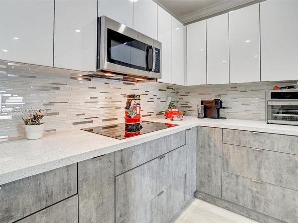 631 E 53rd St, Hialeah FL 33013