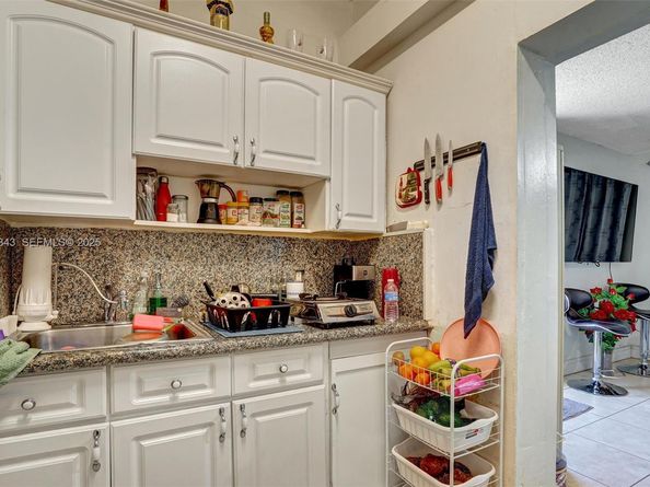 631 E 53rd St, Hialeah FL 33013