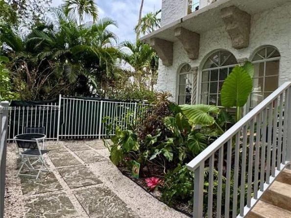 1559 Michigan Ave 305, Miami Beach FL 33139
