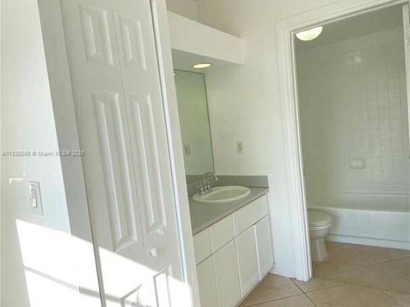 1559 Michigan Ave 305, Miami Beach FL 33139