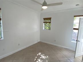 1559 Michigan Ave 305, Miami Beach FL 33139