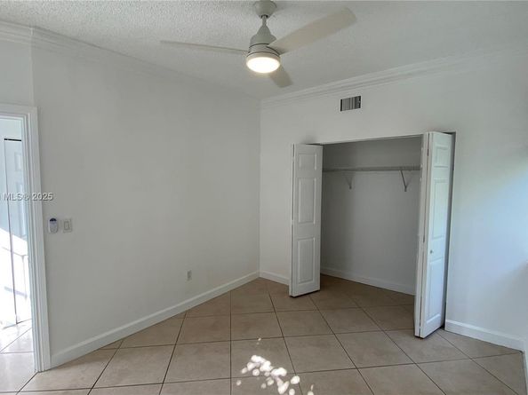 1559 Michigan Ave 305, Miami Beach FL 33139