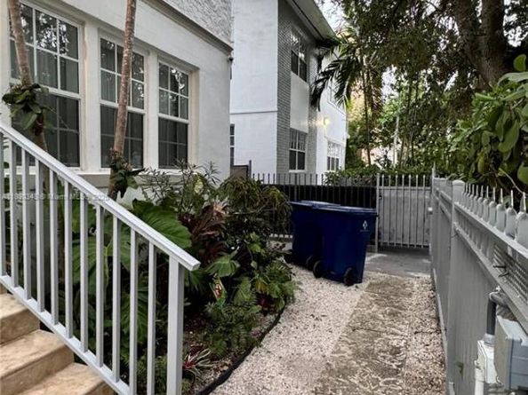 1559 Michigan Ave 305, Miami Beach FL 33139