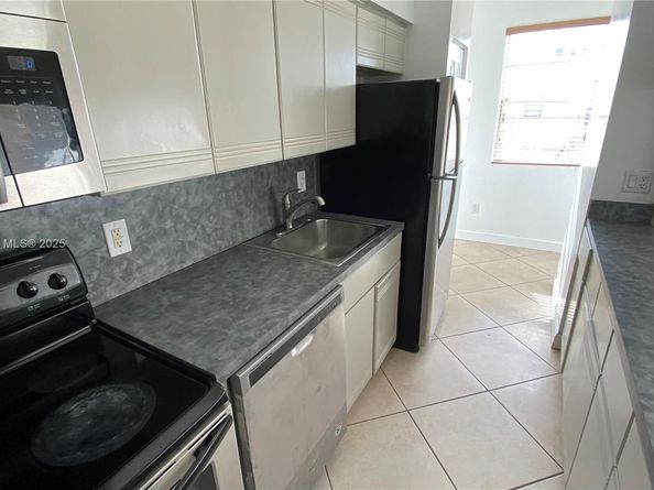 1559 Michigan Ave 305, Miami Beach FL 33139