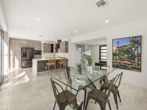 3166 Royal Palm Ave, Miami Beach FL 33140