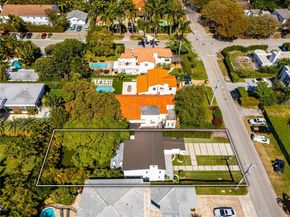 3166 Royal Palm Ave, Miami Beach FL 33140
