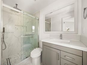 3166 Royal Palm Ave, Miami Beach FL 33140