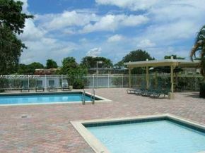 1791 NW 96th Ter 4F, Pembroke Pines FL 33024
