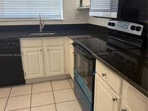 1791 NW 96th Ter 4F, Pembroke Pines FL 33024