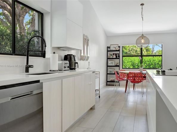 23273 Water Cir, Boca Raton FL 33486