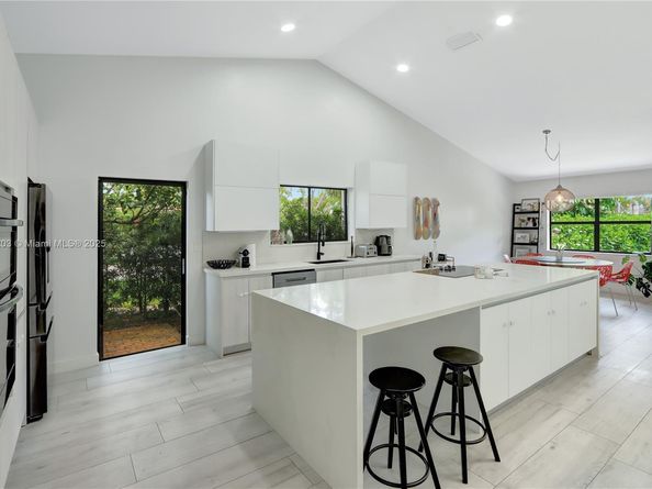 23273 Water Cir, Boca Raton FL 33486