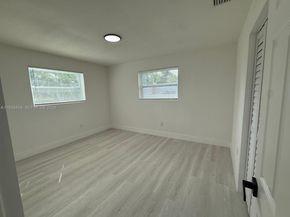 2920 NW 64th St, Miami FL 33147