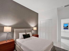 1801 NE 13th St 1821, Fort Lauderdale FL 33304