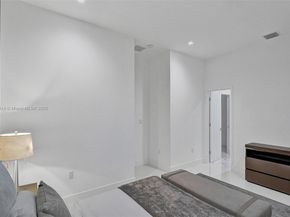 1801 NE 13th St 1821, Fort Lauderdale FL 33304