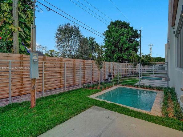 1801 NE 13th St 1821, Fort Lauderdale FL 33304