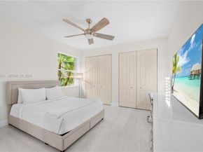 6006 Pinewood Ave, Parkland FL 33067