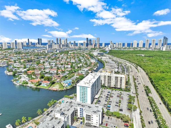 2841 NE 163rd St 710, North Miami Beach FL 33160
