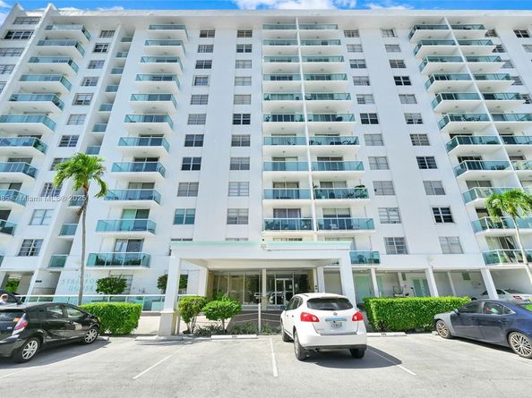 2841 NE 163rd St 710, North Miami Beach FL 33160