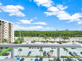 2841 NE 163rd St 710, North Miami Beach FL 33160