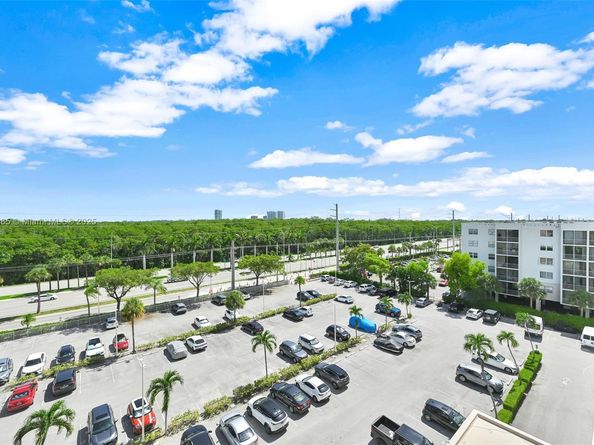 2841 NE 163rd St 710, North Miami Beach FL 33160