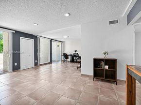 9133 Fontainebleau Blvd 5, Miami FL 33172