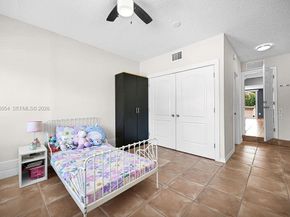 9133 Fontainebleau Blvd 5, Miami FL 33172
