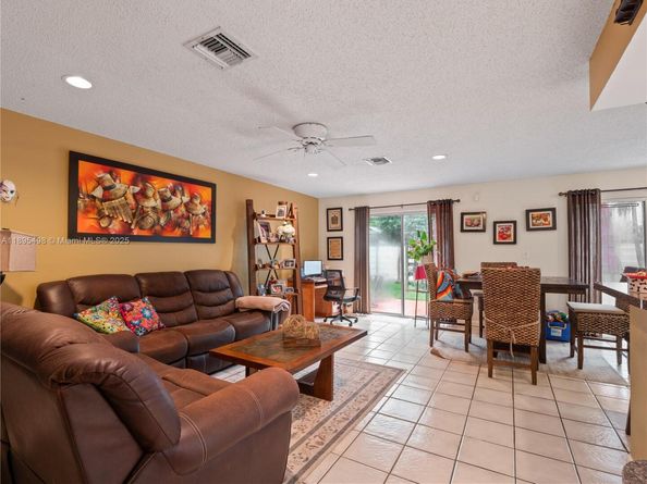 14807 SW 140th Ct, Miami FL 33186